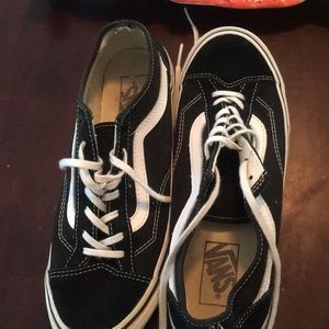 Vintage Black and white oldskool vans